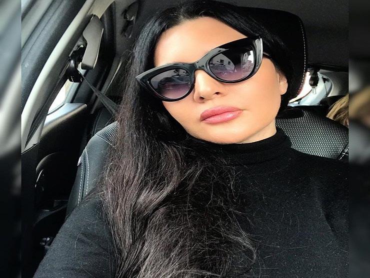 صور| لاميتا فرنجية بـ"الفضي" في أحدث جلسة تصوير صور| لاميتا فرنجية بـ"الفضي" في أحدث جلسة تصوير