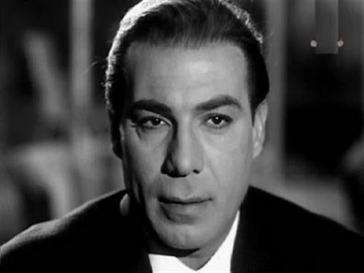 فريد شوقي والنساء.. تزوج وعمره 18 عامًا وأحب هدى سلطان ومعجبة خطفت قلبه فريد شوقي والنساء.. تزوج وعمره 18 عامًا وأحب هدى سلطان ومعجبة خطفت قلبه