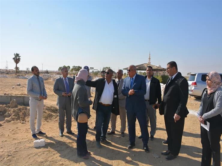 الوادي الجديد تقيم نصبًا تذكاريًا للشهداء بمطار الخارجة   مصراوى