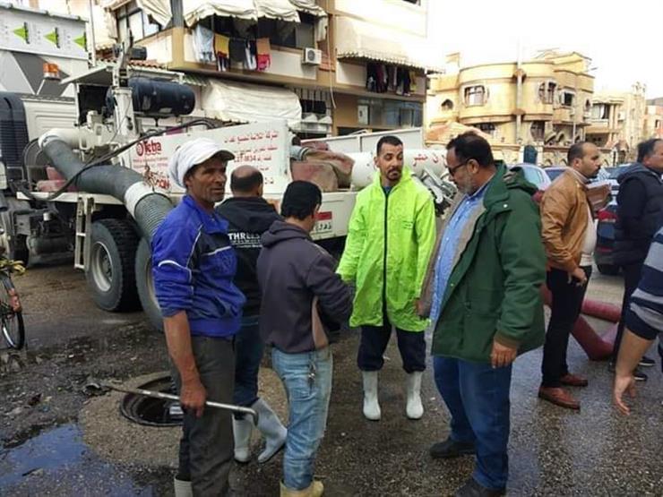 "الصرف الصحي" ببورسعيد: الأمطار فاقت الطاقات البشرية والمعدات "الصرف الصحي" ببورسعيد: الأمطار فاقت الطاقات البشرية والمعدات