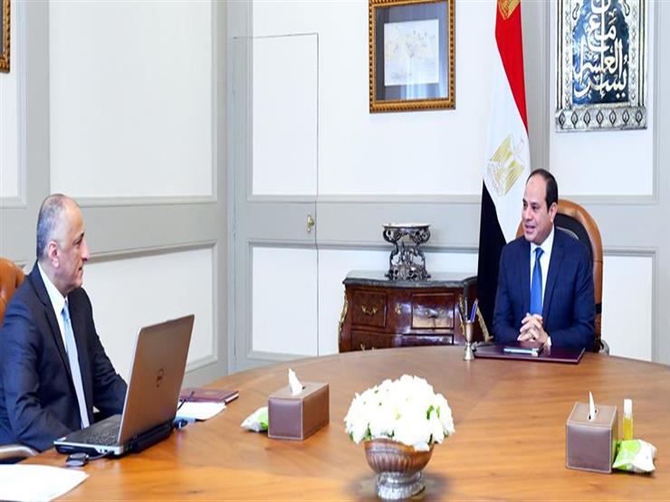 الرئيس السيسي يجتمع بمحافظ البنك المركزي الرئيس السيسي يجتمع بمحافظ البنك المركزي