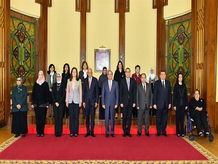 الأخذ بالأسباب.. ماذا قال السيسي عن قرار تعليق الصلوات بالمساجد والكنائس؟ الأخذ بالأسباب.. ماذا قال السيسي عن قرار تعليق الصلوات بالمساجد والكنائس؟