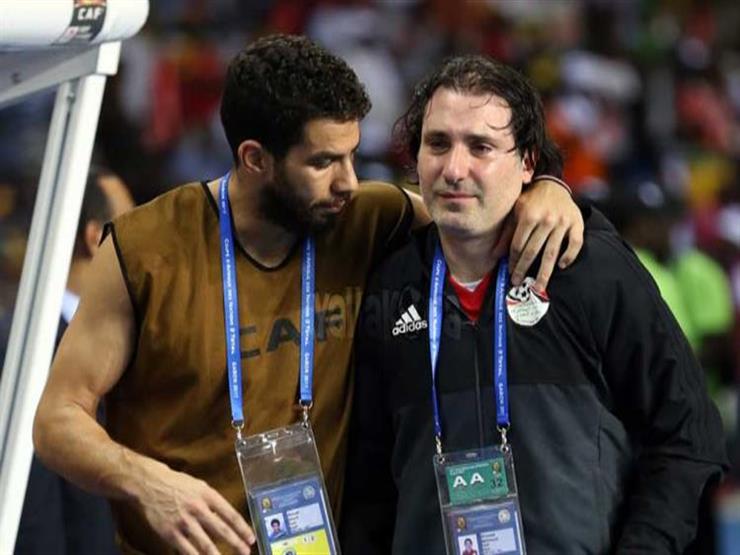 وفاة والدة مدرب المنتخب الأسبق: "أنا بره مصر ومش عارف أرجع" وفاة والدة مدرب المنتخب الأسبق: "أنا بره مصر ومش عارف أرجع"