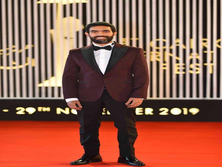 عمرو عابد ابن سميرة عبدالعزيز وشقيق بشرى بمسلسل "القمر في آخر الدنيا" عمرو عابد ابن سميرة عبدالعزيز وشقيق بشرى بمسلسل "القمر في آخر الدنيا"