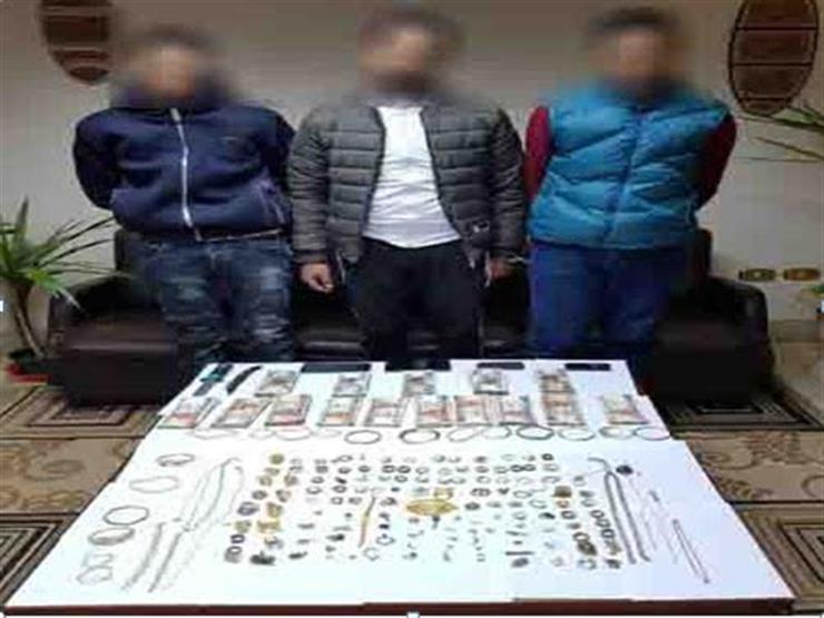 ضبط 3 عناصر إجرامية سرقوا 900 جرام ذهب من تاجر مصوغات ببورسعيد ضبط 3 عناصر إجرامية سرقوا 900 جرام ذهب من تاجر مصوغات ببورسعيد