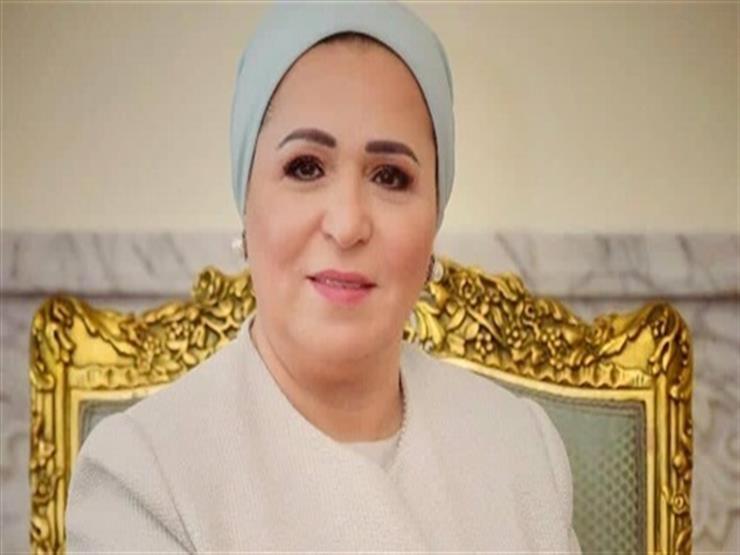 انتصار السيسي تشارك المصريين الاحتفال بيوم اليتيم انتصار السيسي تشارك المصريين الاحتفال بيوم اليتيم