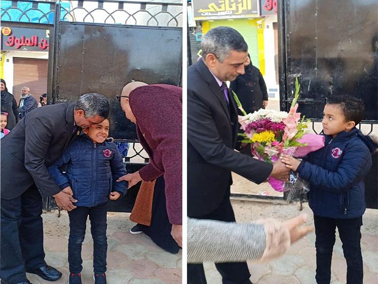 تماثل للشفاء بعد حادث مروري.. مدرسة تستقبل أحد تلاميذها بالورود في الوادي الجديد تماثل للشفاء بعد حادث مروري.. مدرسة تستقبل أحد تلاميذها بالورود في الوادي الجديد