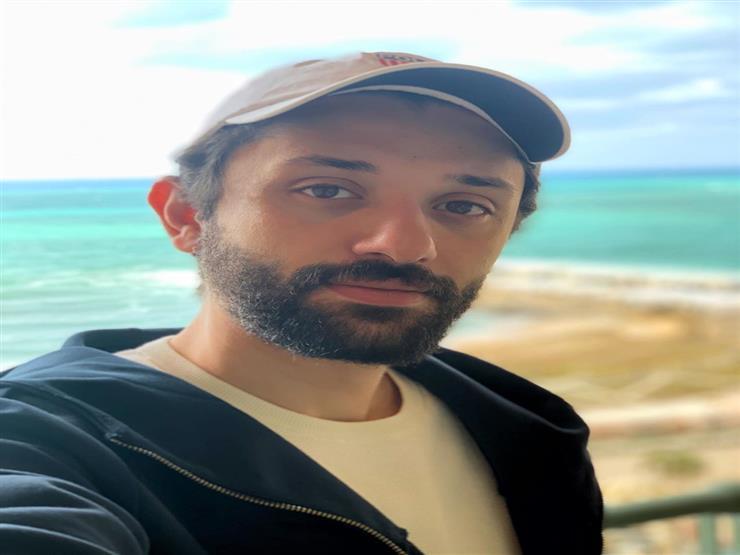 كريم محمود عبدالعزيز يتذكر والده: "مفتقدين الفن" كريم محمود عبدالعزيز يتذكر والده: "مفتقدين الفن"