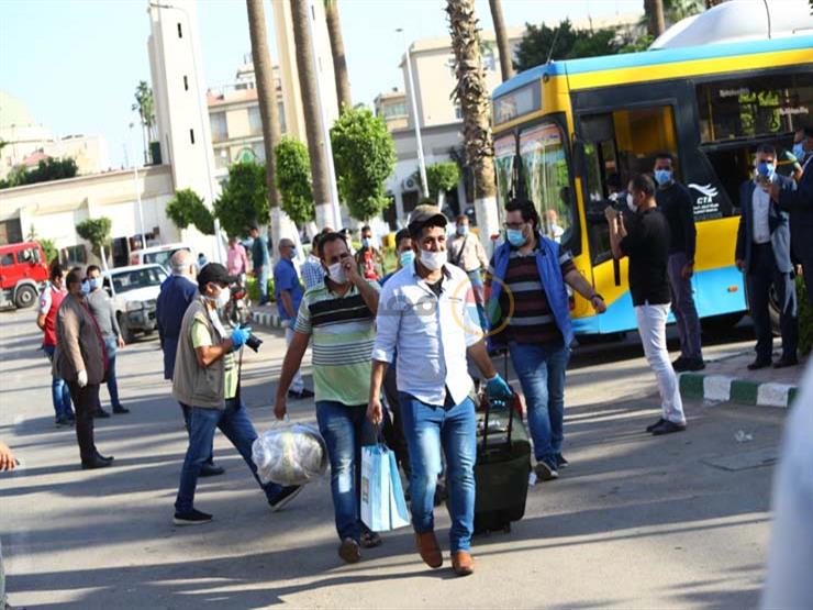 القوى العاملة: عودة 6 آلاف مصري من مخالفي الإقامة بالكويت القوى العاملة: عودة 6 آلاف مصري من مخالفي الإقامة بالكويت