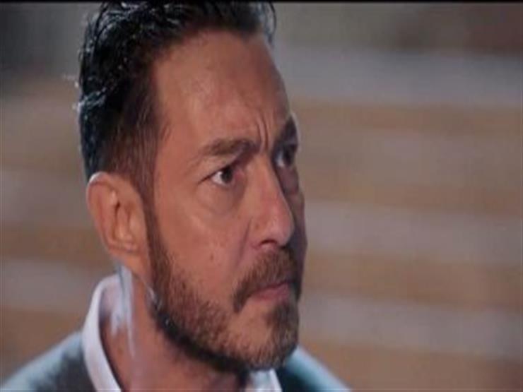 أحمد زاهر عن شخصيته في "البرنس": "الجمهور بيهددني وحاسس إني عايش حقيقة" أحمد زاهر عن شخصيته في "البرنس": "الجمهور بيهددني وحاسس إني عايش حقيقة"