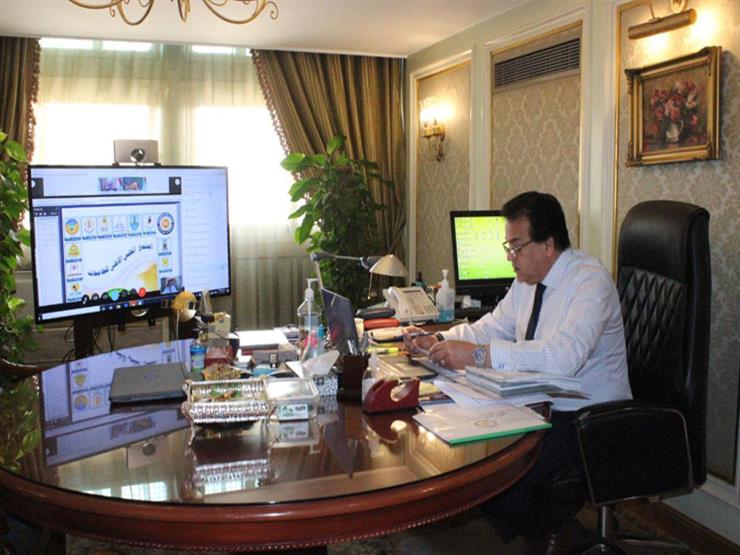 وزير التعليم العالي يترأس اجتماع المجلس الأعلى للجامعات عبر "الفيديو كونفرانس" وزير التعليم العالي يترأس اجتماع المجلس الأعلى للجامعات عبر "الفيديو كونفرانس"