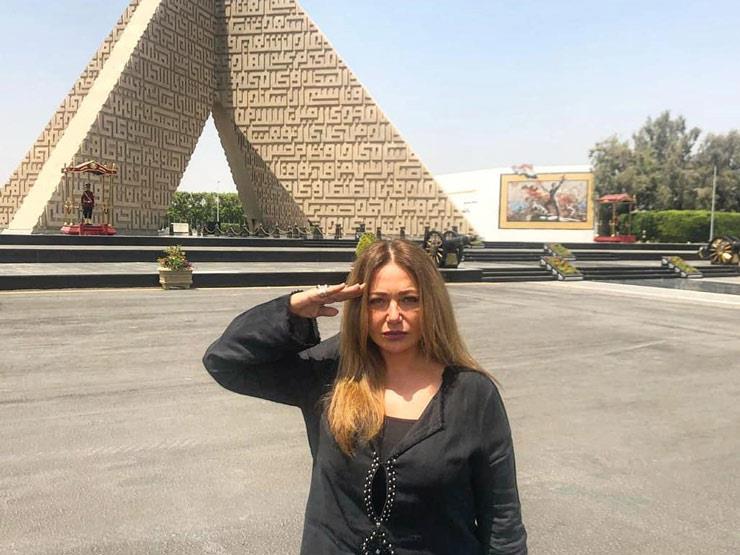عن "الاختيار".. ليلى علوي باكية: "عمرنا ما هننسى اللي بيحصل في سيناء" عن "الاختيار".. ليلى علوي باكية: "عمرنا ما هننسى اللي بيحصل في سيناء"
