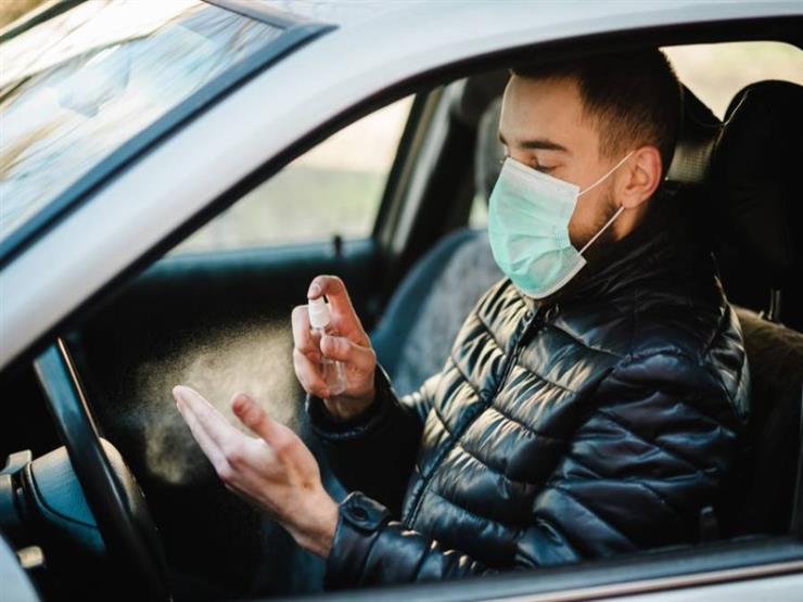 لهذا السبب لا تترك معقم اليدين في السيارة لهذا السبب لا تترك معقم اليدين في السيارة