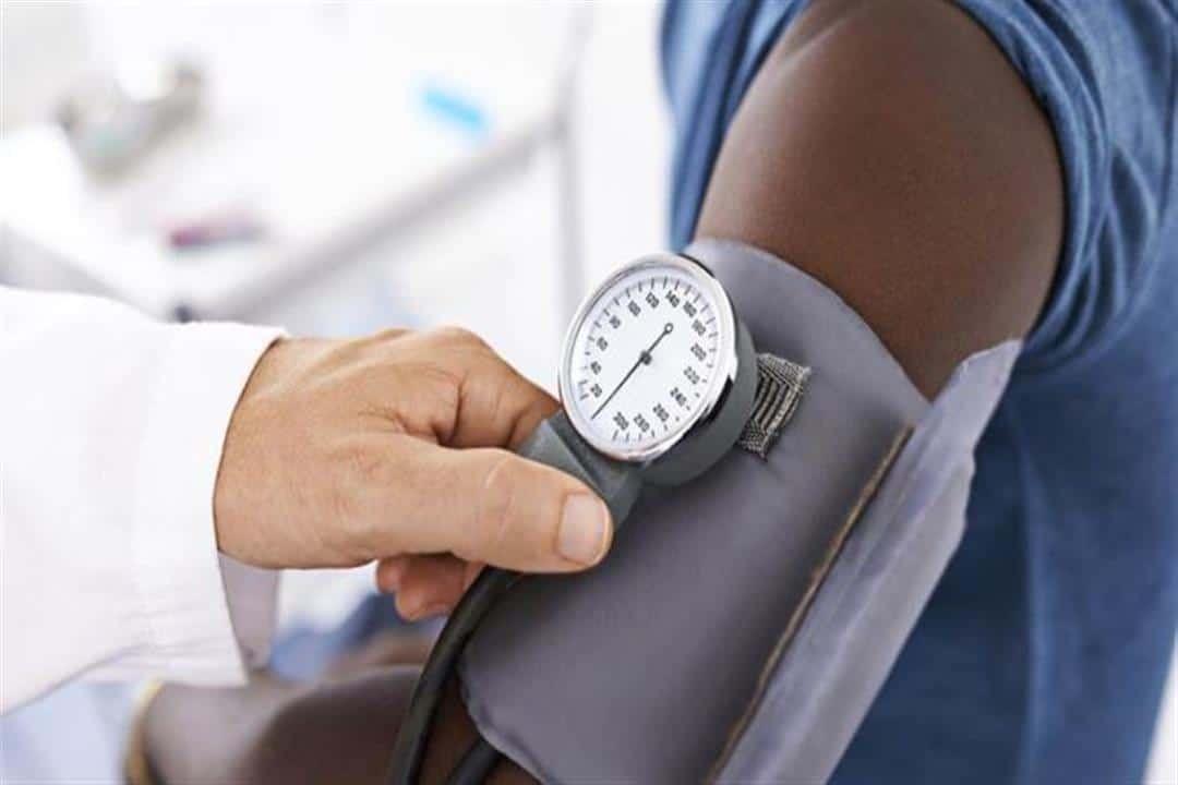 تعاني من ارتفاع الضغط عند الاستيقاظ؟.. إليك الأسباب والعلاج تعاني من ارتفاع الضغط عند الاستيقاظ؟.. إليك الأسباب والعلاج