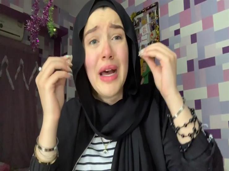 تحمل المصحف وتبكي.. حنين حسام تنهار داخل قفص الاتهام تحمل المصحف وتبكي.. حنين حسام تنهار داخل قفص الاتهام