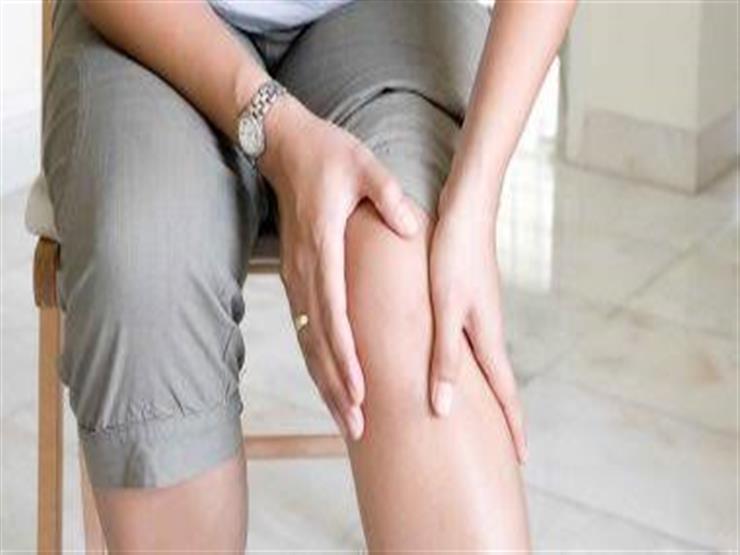 علامة في القدمين تدل على الإصابة بمتلازمة تململ الساقين