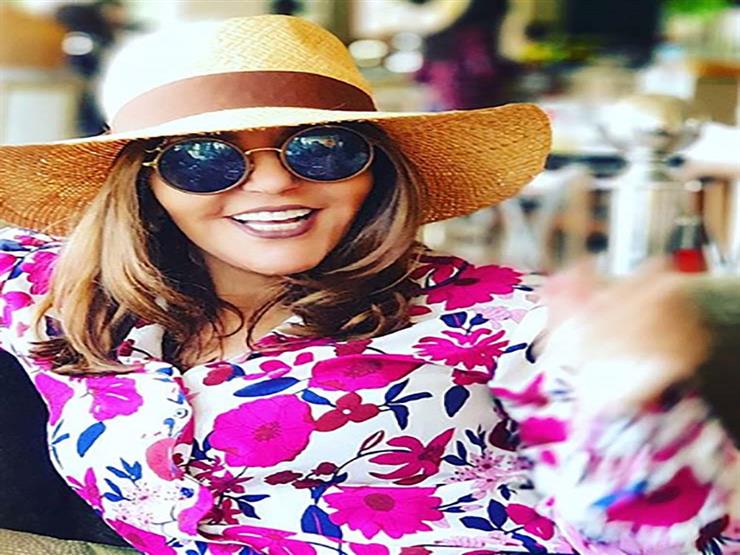 بمشاركة ابنها.. سميرة سعيد تعلن انضمامها لـ"التيك توك" بطريقة كوميدية بمشاركة ابنها.. سميرة سعيد تعلن انضمامها لـ"التيك توك" بطريقة كوميدية