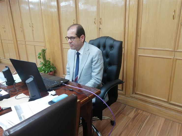 نائب رئيس جامعة الأزهر يبحث مع عمداء الكليات الشرعية والعربية الاستعداد للعام الدراسي نائب رئيس جامعة الأزهر يبحث مع عمداء الكليات الشرعية والعربية الاستعداد للعام الدراسي