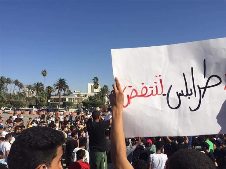مليشيات طرابلس تطلق النار على المحتجين في العاصمة الليبية مليشيات طرابلس تطلق النار على المحتجين في العاصمة الليبية