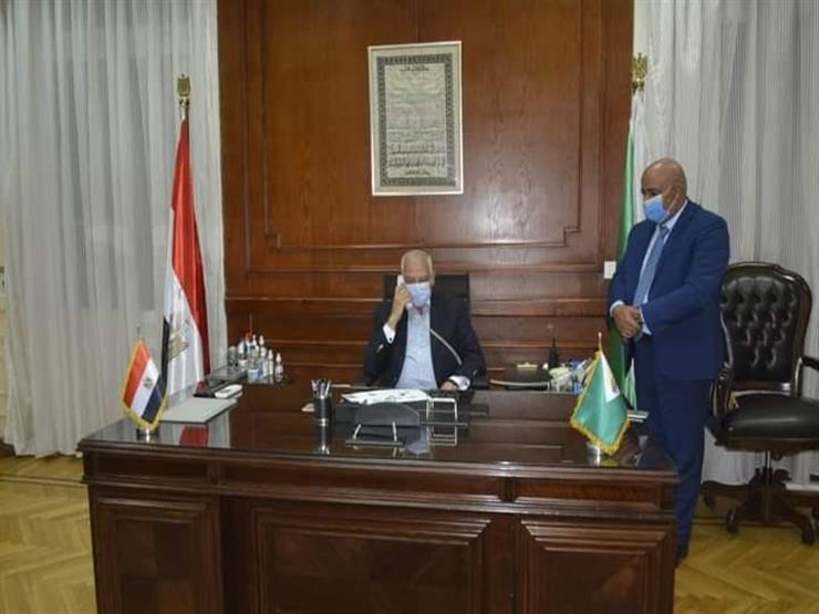 محافظ الجيزة يهنئ الطالبة الحاصلة على المركز الأول بالثانوية العامة مكفوفين محافظ الجيزة يهنئ الطالبة الحاصلة على المركز الأول بالثانوية العامة مكفوفين