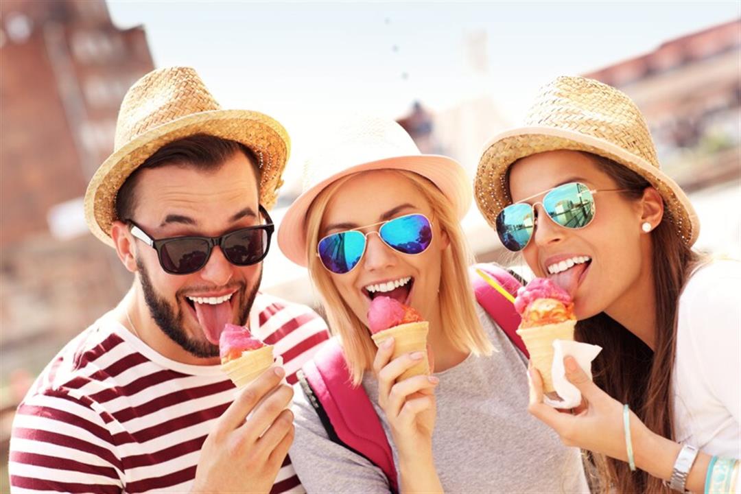هل أنت منهم؟.. 4 فئات ممنوعة من تناول الأيس كريم (صور) هل أنت منهم؟.. 4 فئات ممنوعة من تناول الأيس كريم (صور)