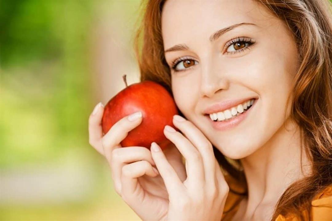 تنظف الأسنان.. 5 أطعمة ومشروبات تخلصك من رائحة الفم الكريهة (صور) تنظف الأسنان.. 5 أطعمة ومشروبات تخلصك من رائحة الفم الكريهة (صور)