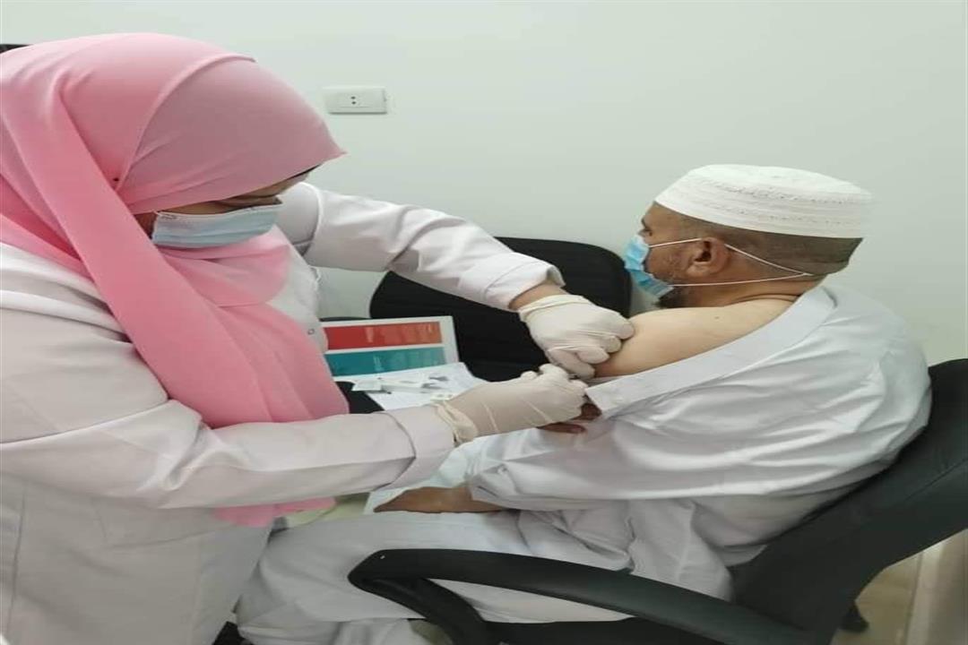 "الصحة": 325 شخصًا حصلوا على لقاحات كورونا "الصحة": 325 شخصًا حصلوا على لقاحات كورونا