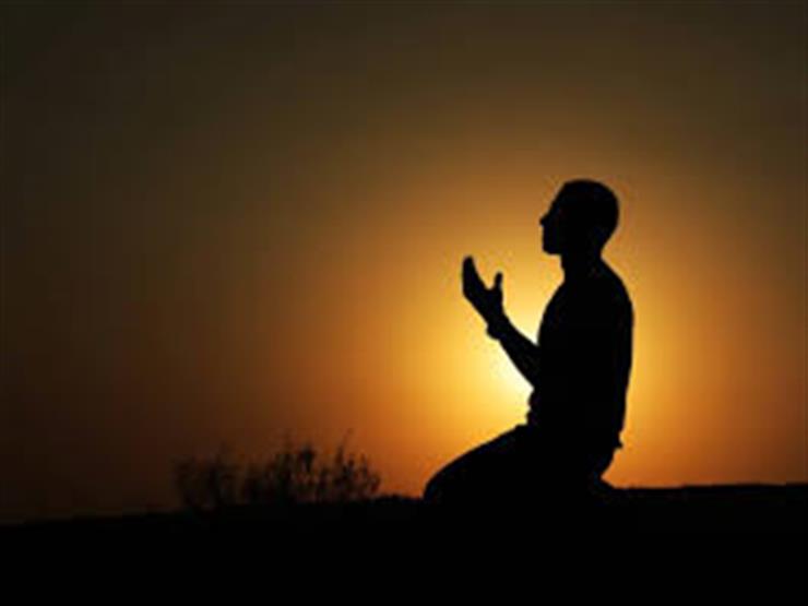 أيهما أكثر ثوابًا.. قراءة القرآن أم زيادة ركعات قيام الليل؟.. أمين الفتوى يجيب أيهما أكثر ثوابًا.. قراءة القرآن أم زيادة ركعات قيام الليل؟.. أمين الفتوى يجيب