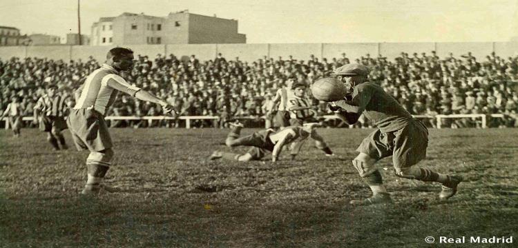أصل الاسم1 من هو زامورا الذي اشتهر رمز الزمالك باسمه يلاكورة