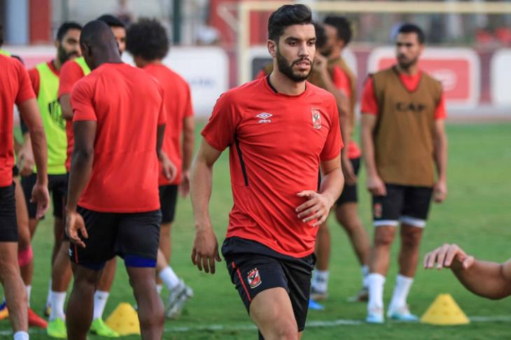 أزارو: ما يحدث معي يعرفه من يفهم الكرة..لا تحبطوا أحدًا.. وأريد الثأر من صنداونز
